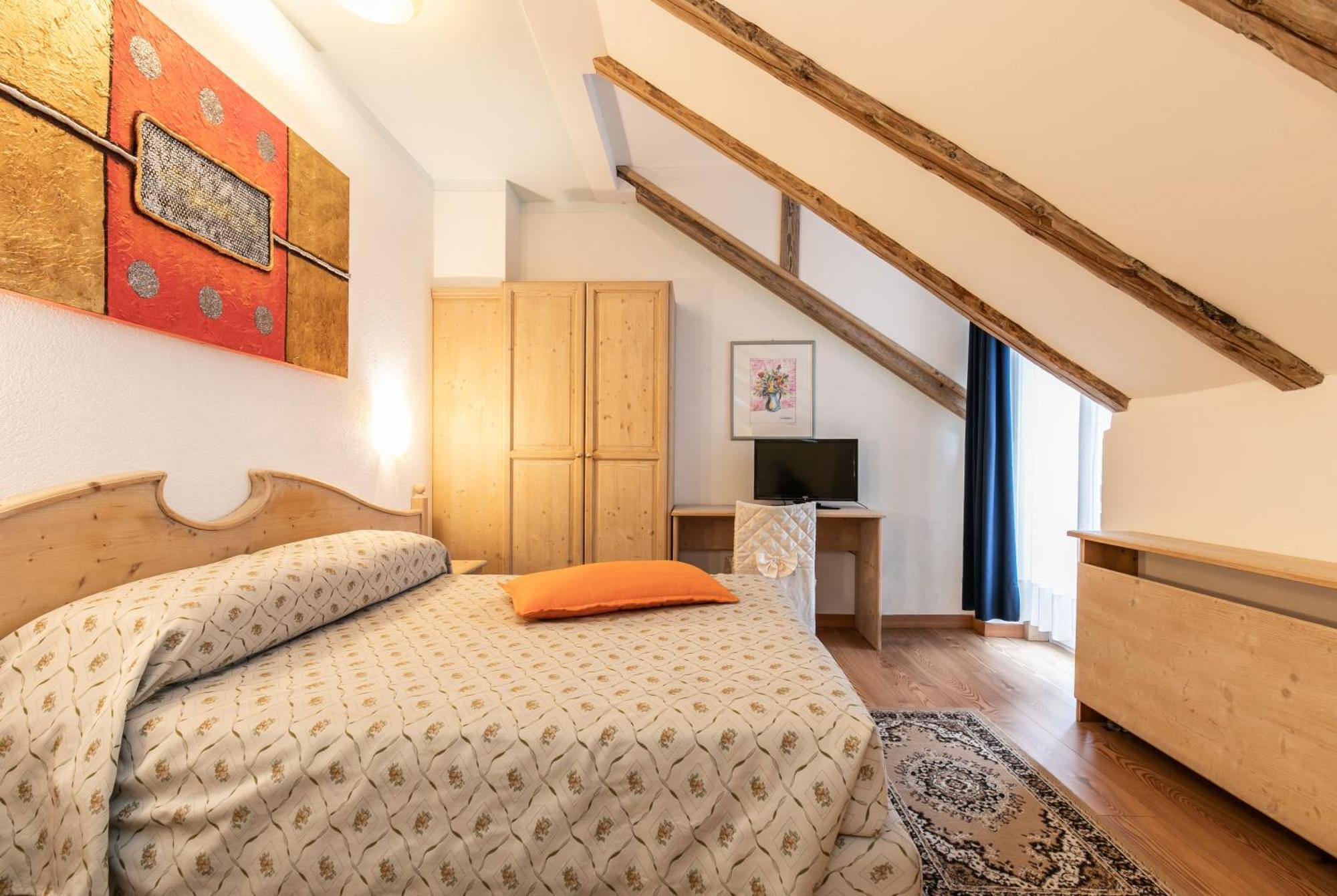 G. Hotel Des Alpes 산마르티노디카스트로차 외부 사진