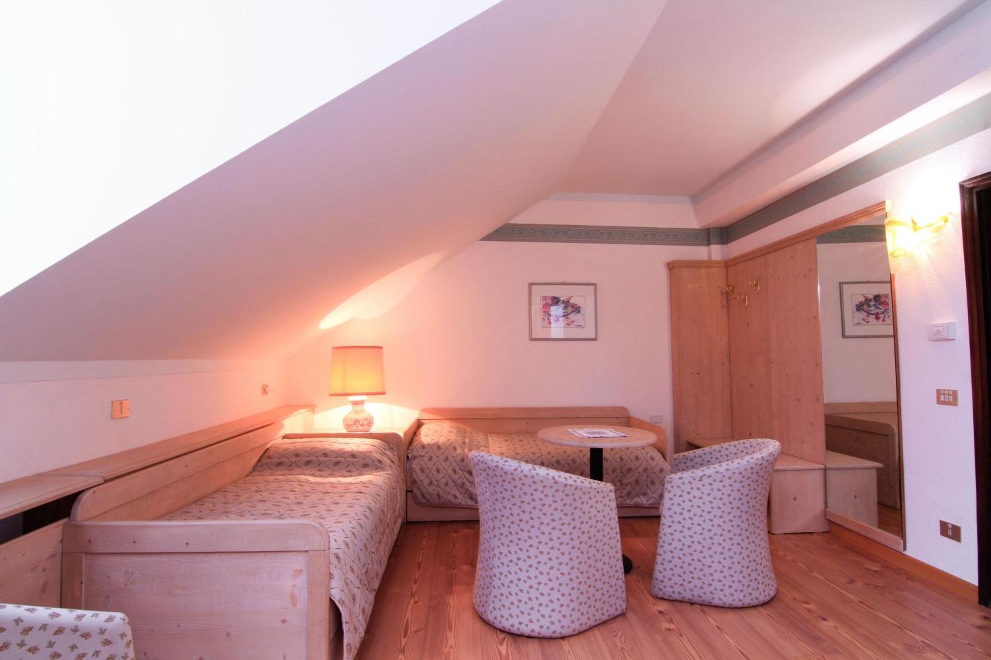 G. Hotel Des Alpes 산마르티노디카스트로차 외부 사진