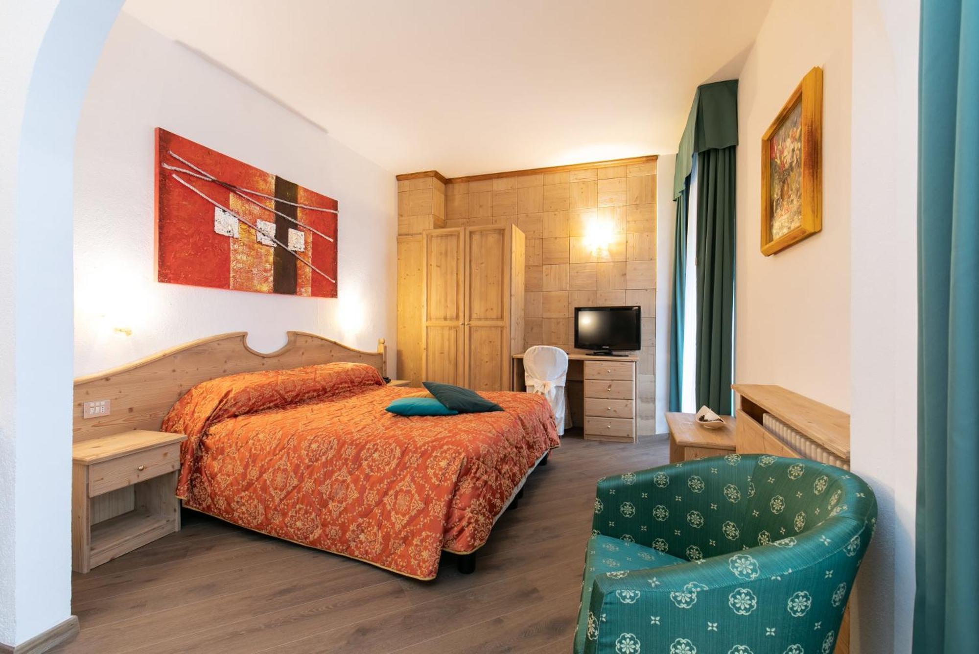 G. Hotel Des Alpes 산마르티노디카스트로차 외부 사진