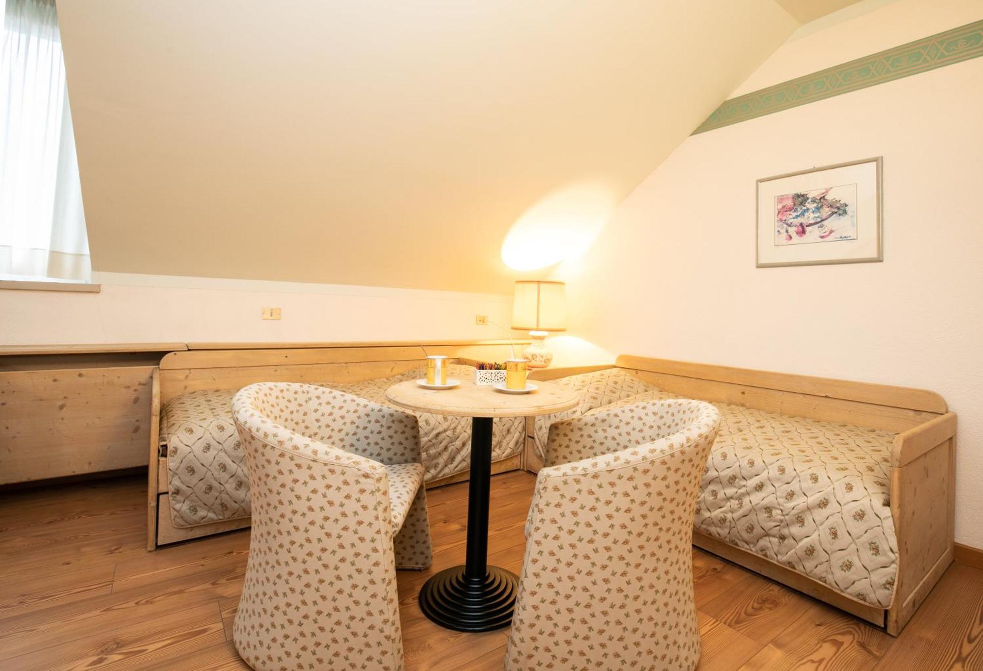 G. Hotel Des Alpes 산마르티노디카스트로차 외부 사진