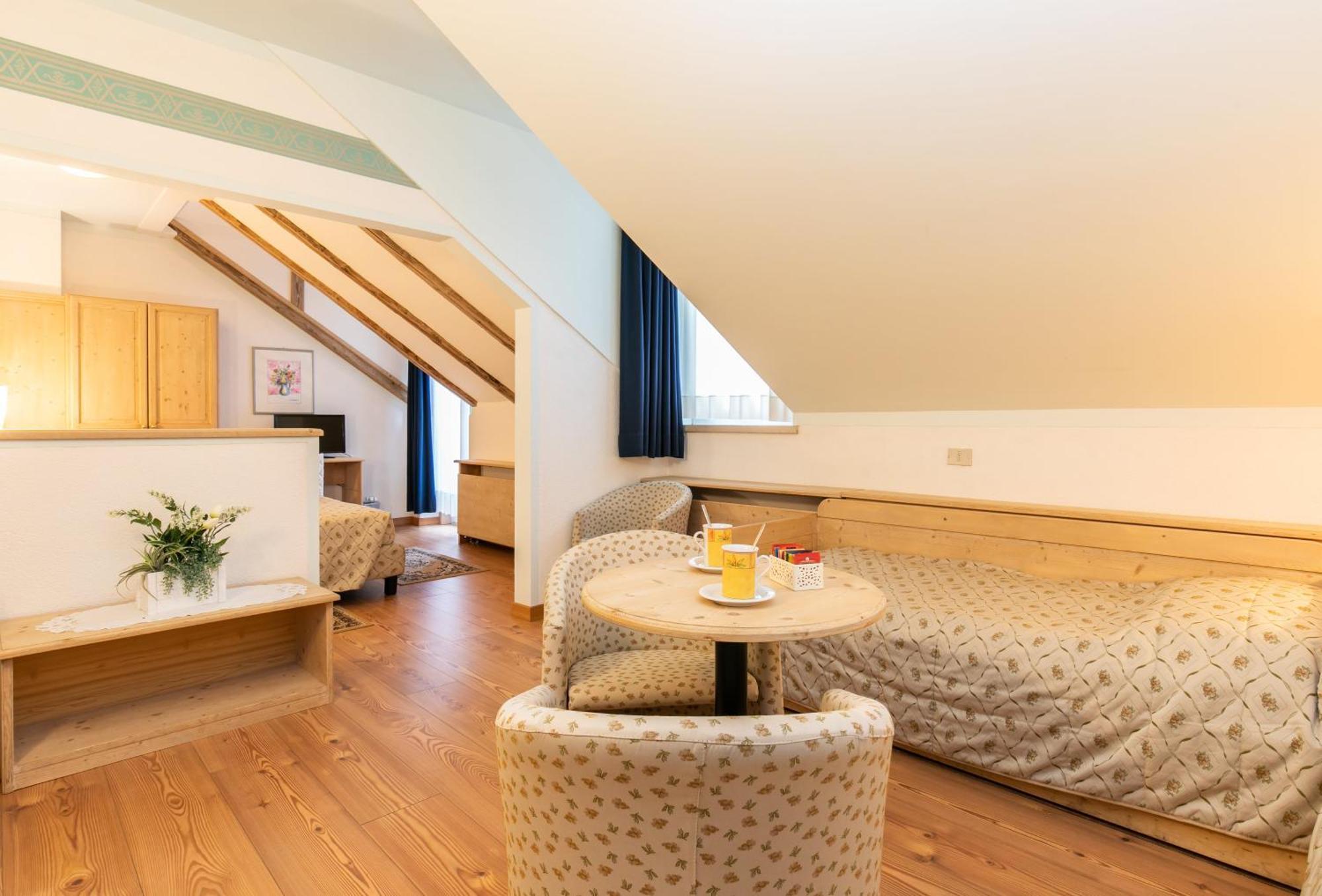 G. Hotel Des Alpes 산마르티노디카스트로차 외부 사진