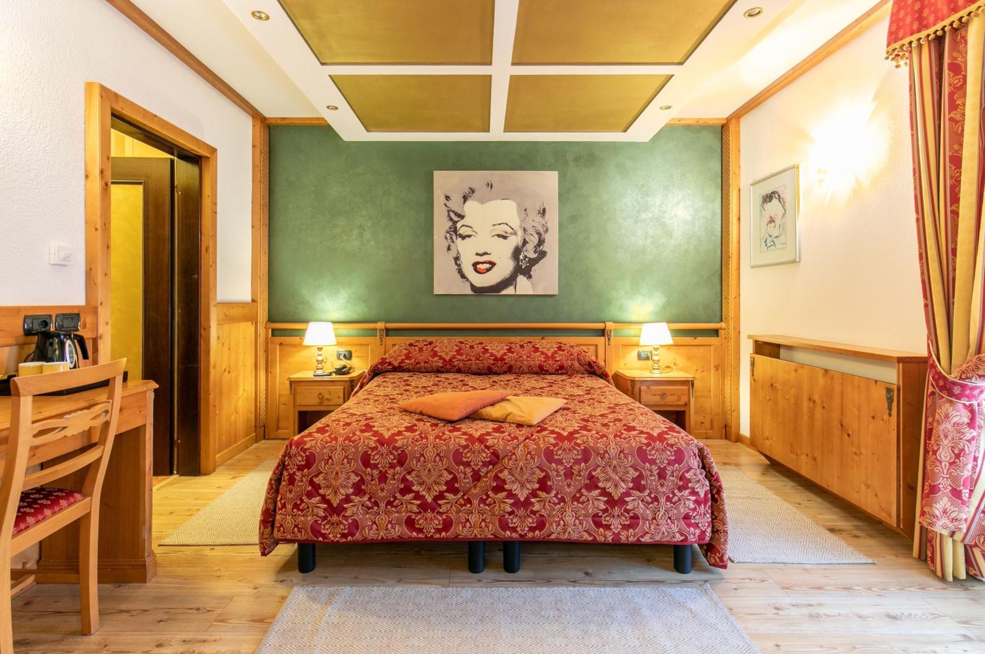 G. Hotel Des Alpes 산마르티노디카스트로차 외부 사진